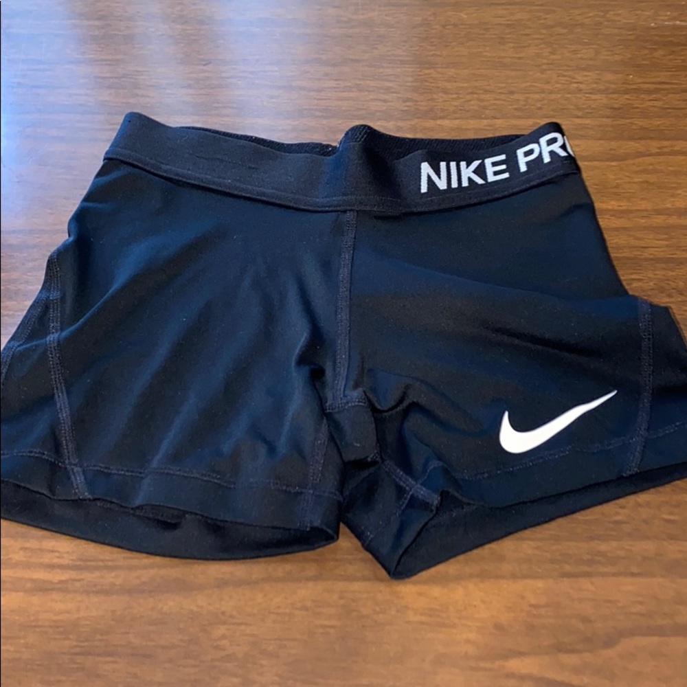 Black nike pros